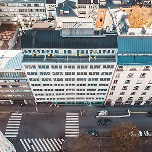 Apart Otel Forenom Kamppi - Contactless Check-in, Helsinki